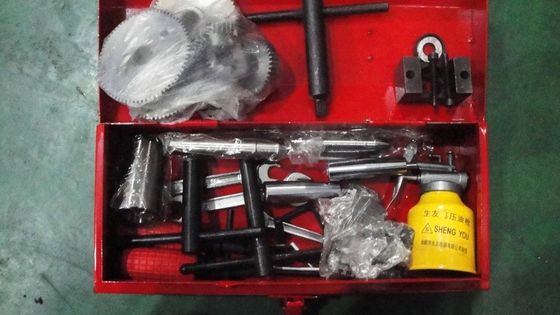 Средний универсальный механический токарный стан с максимальной длиной заготовки 1000 мм