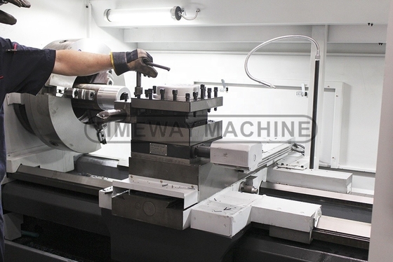 4-станционный инструментальный пост QK-300F CNC Oil Country Lathe идеально подходит для поворота нитей труб
