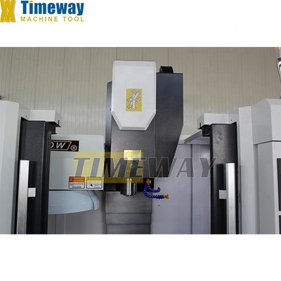 BT40 Свинцовый колючий Timeway VMC550 3-осевой линейный направляющий вертикальный центр обработки CNC-машина