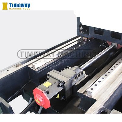 800мм Y-оси путешествия CNC горизонтальный центр обработки высокой точности