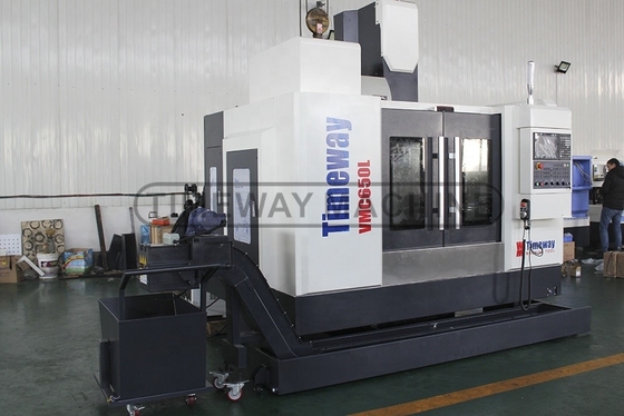 Столовая машина X 700 мм VMC650L Вертикальная CNC фрезерная машина с дисковой производительностью ATC