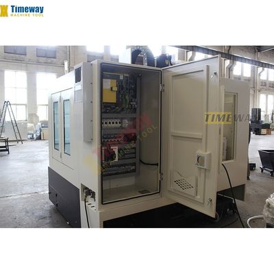 BT40 Спиндовый конусный вертикальный обрабатывающий центр высокой жесткости с высокой прочностью