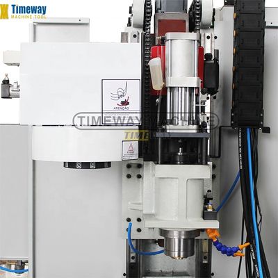 Вертикальный обрабатывающий центр с системой управления ГСК CNC из машинных мастерских