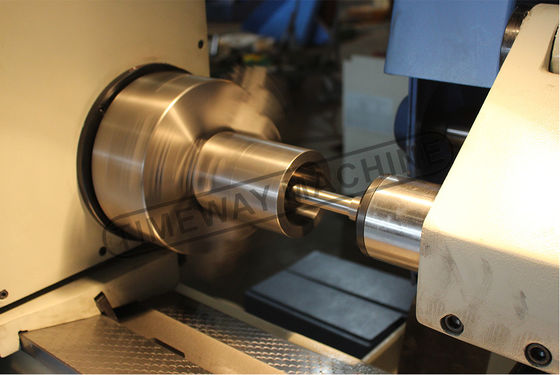 Добивайтесь идеальных грунтовых поверхностей с помощью нашей высокоточной цилиндрической шлифовальной машины