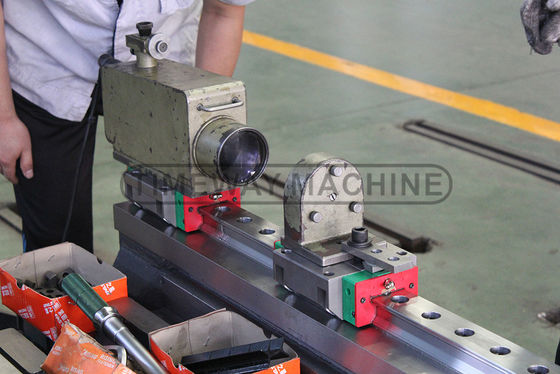 3200*2560*2960 Металлическая режущая CNC фрезерная машина VMC1060L Вертикальный центр обработки