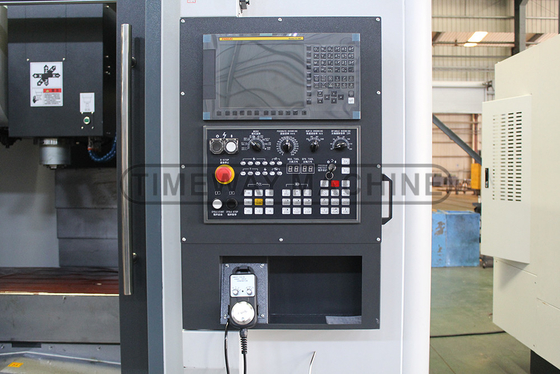 600мм Столовая машина VMC1060L CNC вертикальная фрезерная машина с вместимостью 24 журналов инструментов