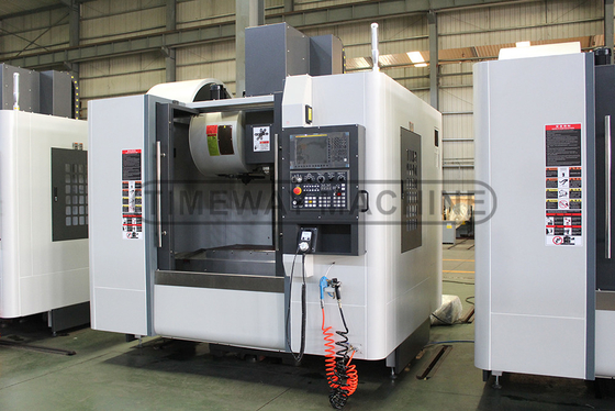 600мм Столовая машина VMC1060L CNC вертикальная фрезерная машина с вместимостью 24 журналов инструментов