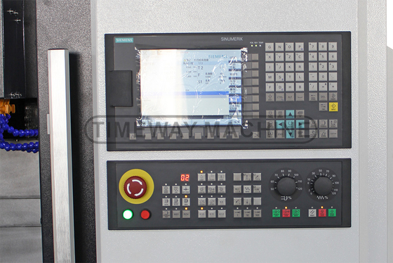 Высокая точность VMC650 Вертикальный центр машины с скоростью подачи системы CNC